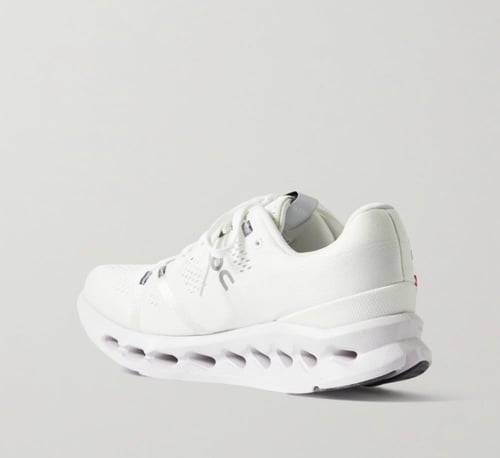 حذاء اون راننج On Running Cloudsurfer