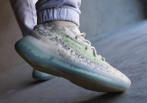 Adidas Yeezy Boost 380 Alien Blue Reflectiveتسليم...