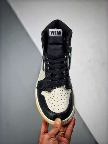 Air Jordan 1 Retro High OG Not For Resale Varsity...