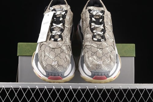 Balenciaga Triple S
