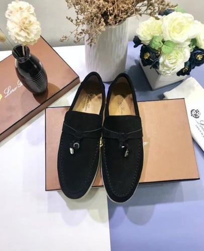 Loro Piana summer charms for women’s