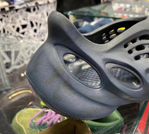 adidas Yeezy Foam Runner Mineral Blue