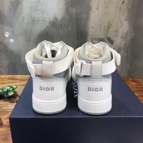 Dior high Sneakers B27