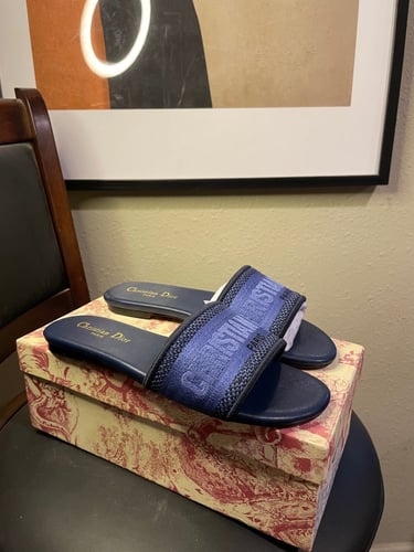 D Women's Dway Mule تسليم فوري