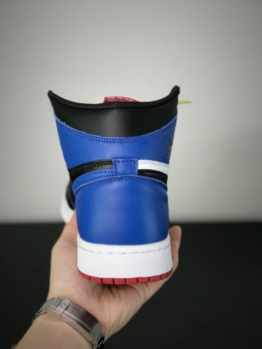 Air Jordan 1 High OG “ top3”