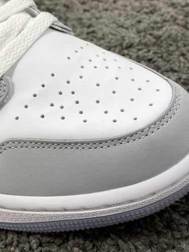 Facetasm x Air Jordan 1 Mid wolf Grey تسليم فوري