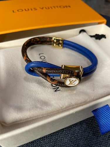 LV bracelet تسليم فوري