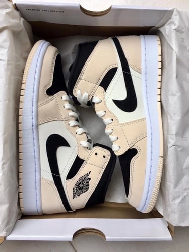 Air Jordan 1 Mid “Beige