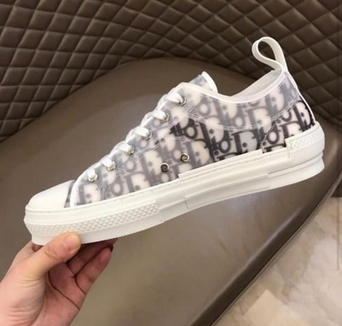 low Top Sneakers B23