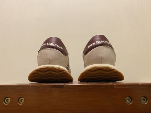 New Balance 237 Off White