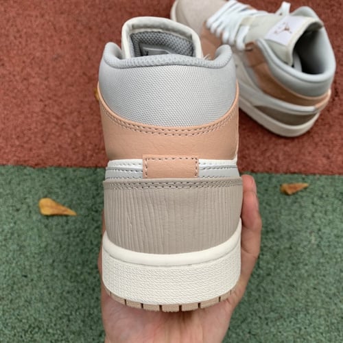 AIR JORDAN 1 RETRO HIGH OG MILAN