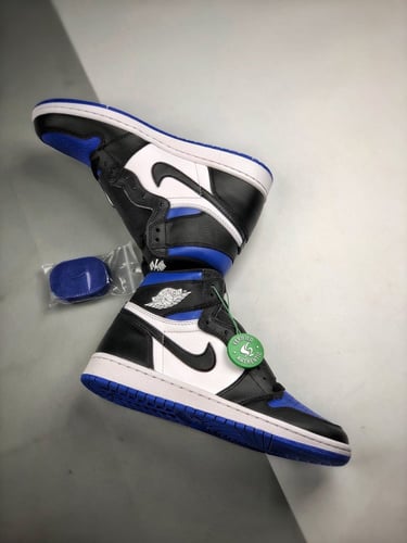 Air Jordan 1 High OG “Royal Toe”