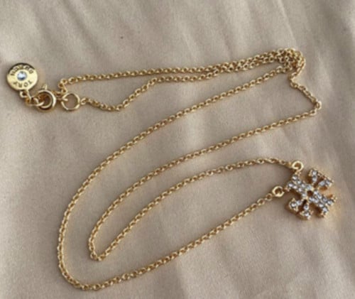 Tory Burch necklace تسليم فوري