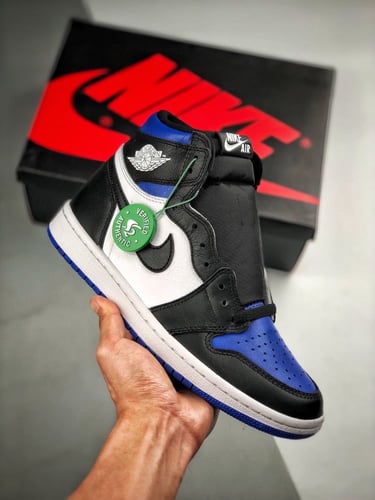 Air Jordan 1 High OG “Royal Toe”