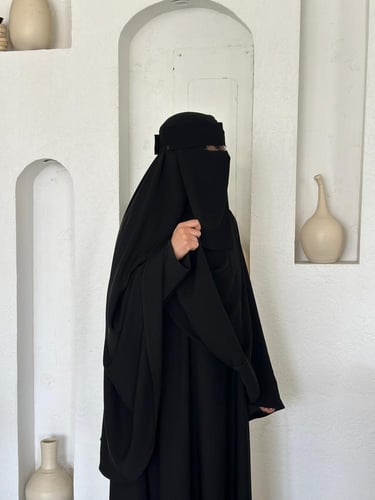 مجموعة عباية الكلوش