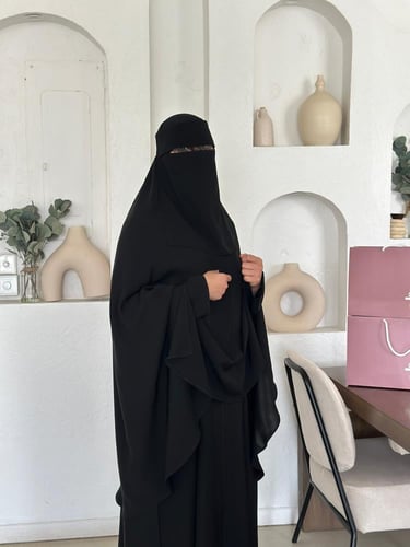 الخمار المريح (قماش عباية)