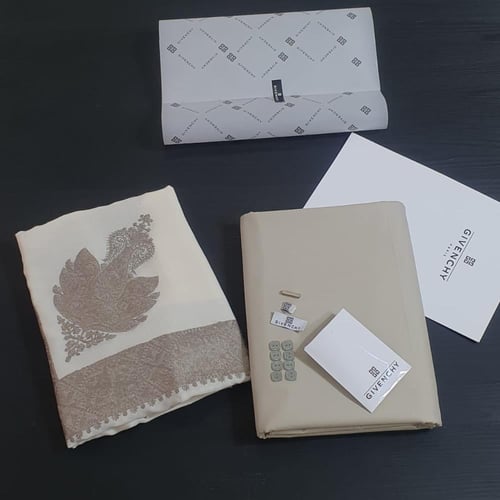 تنسيقات هدايا رجاليه قماش ثوب وشماغ كشميري