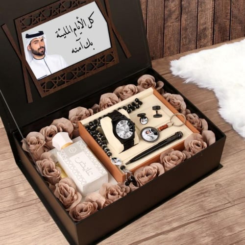 هدايا رجاليه بالاسم فخمه