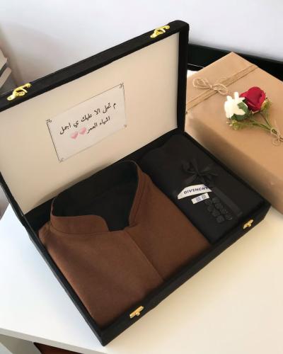 هدايا رجاليه بوكس هدية رجالي سديري جوخ مع قماش ثوب