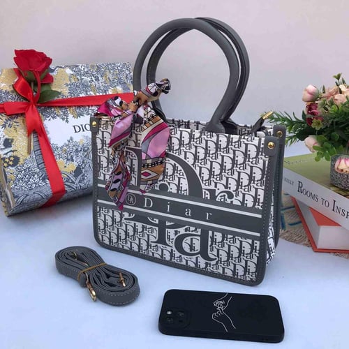 هدايا نسائيه فخمه