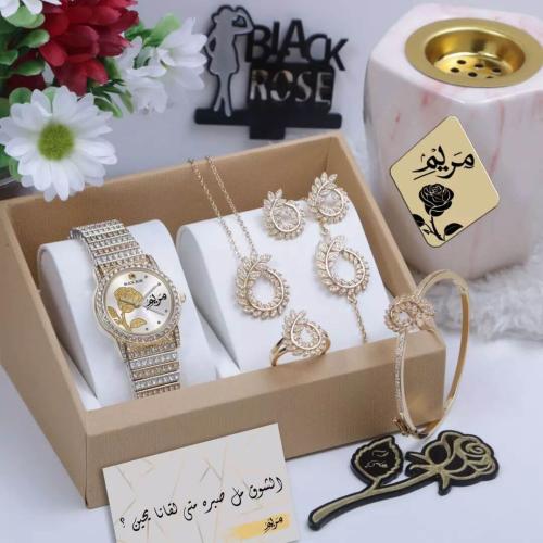 هدايا النجاح للبنات من الجامعة