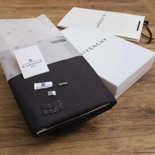 قماش اسود الخليه شتوي مع مقلم