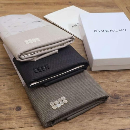 اقمشة شتوية رجالية مقلم مع نقشة الخليه 2025