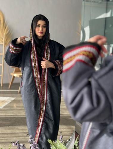 معطف فرو نسائي