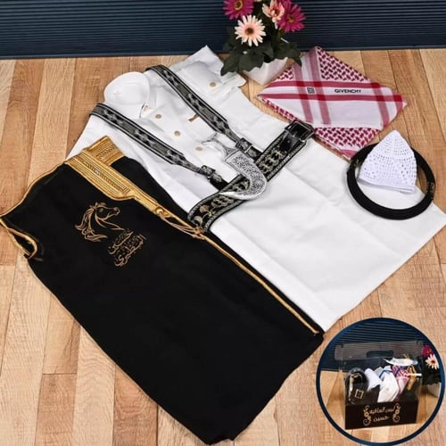 هدايا اطفال اولاد - بوكس ولادي بشت بالاسم شماغ اطف...