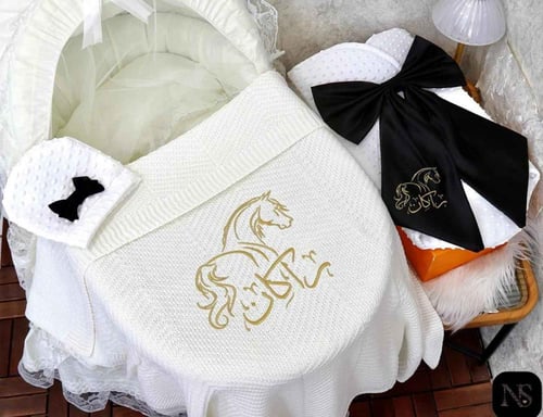 اطقم هدايا مواليد بالاسم