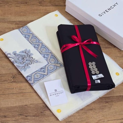 هدايا رجاليه قماش ثوب رجالي مع شماغ كشميري مطرز