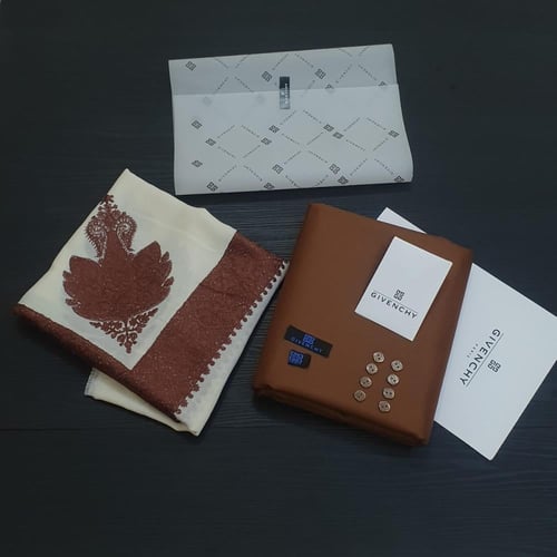 تنسيقات هدايا رجاليه قماش ثوب وشماغ كشميري