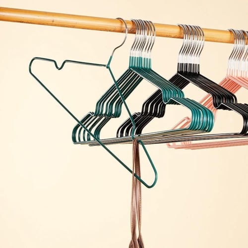 علاقة ملابس حديد ملبس جلد 6 حبه