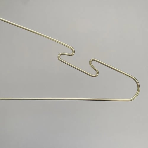 علاقة ملابس حديد ذهبي 6حبه