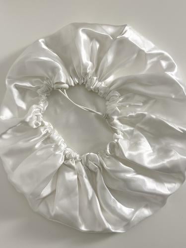 قبعة ساتان قابلة للتمدد - satin bonnet