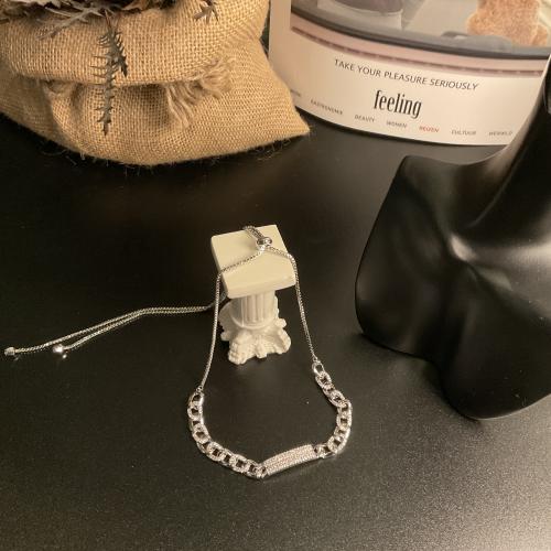 سلسال ناعم مطلي بالذهب مرصع زركون