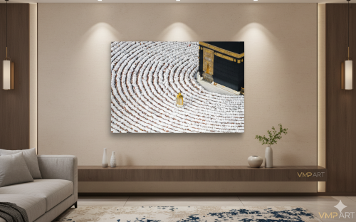 حشد بالابيض