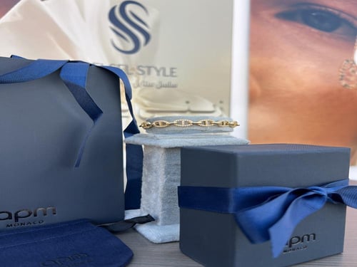 سوار الفخامة من APM Monaco