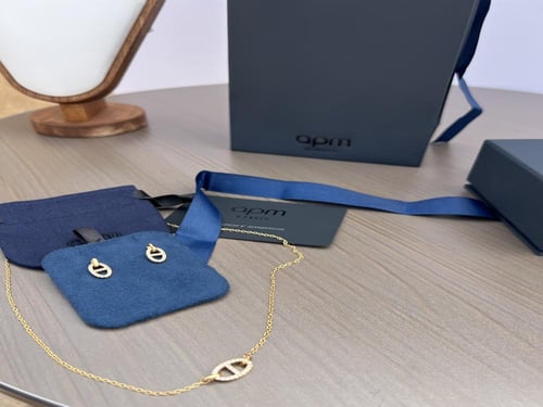 طقم APM Monaco الذهبي الفاخر