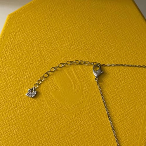 سلسال سوارفيسكي فضي واسود