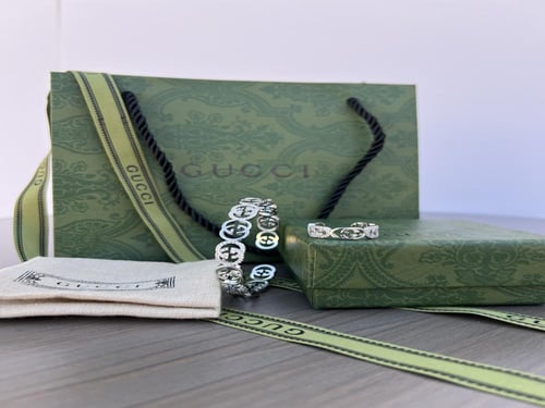 طقم غوتشي الفضي