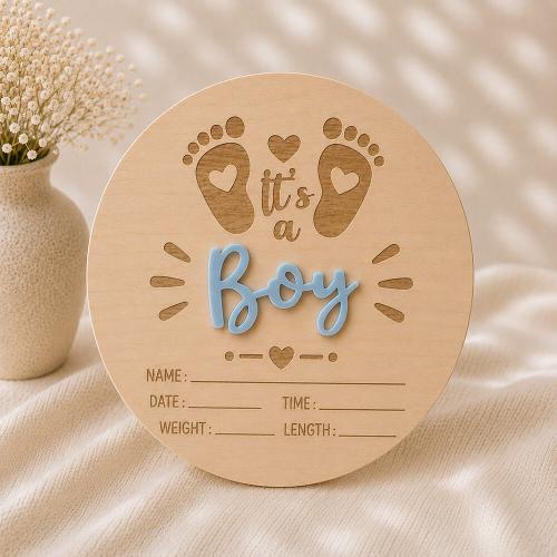 لوحة تصوير خشبية للمواليد It’s a Boy بتصميم بصمات أقدام