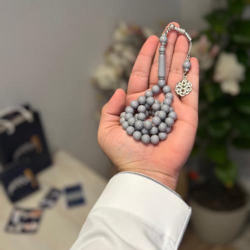 رمادي غامق بكلايت