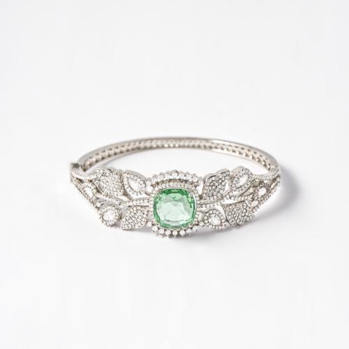 Bracelet of prestige