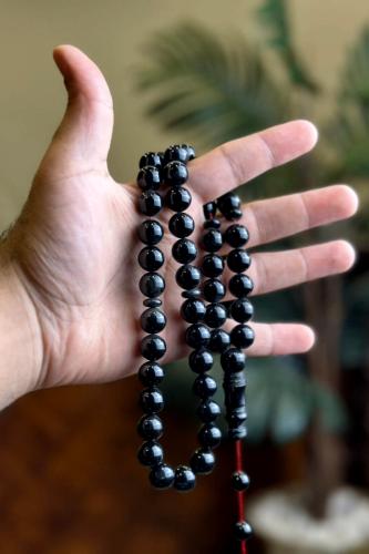 سبحة مسكي أسود