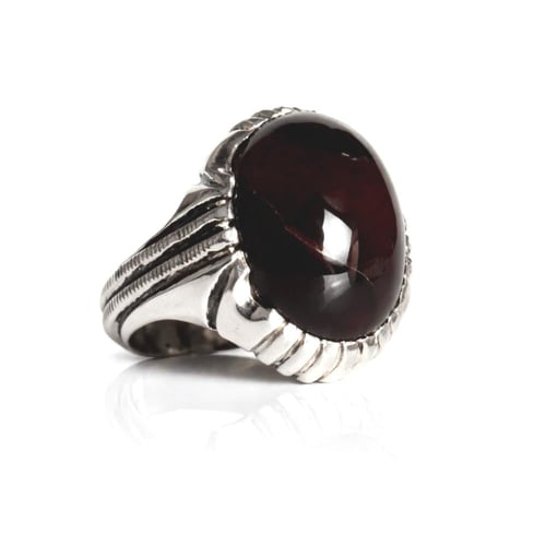 خاتم عقيق يماني كرزي مزعفر قبة