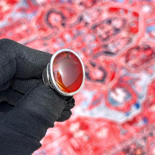 خاتم عقيق يماني ياقوتي مزعفر ومشجر