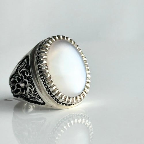 خاتم حجر القمر