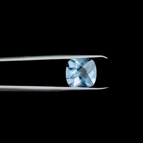 حجر توباز 4.45 قيراط