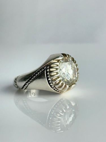 خاتم موزونايت